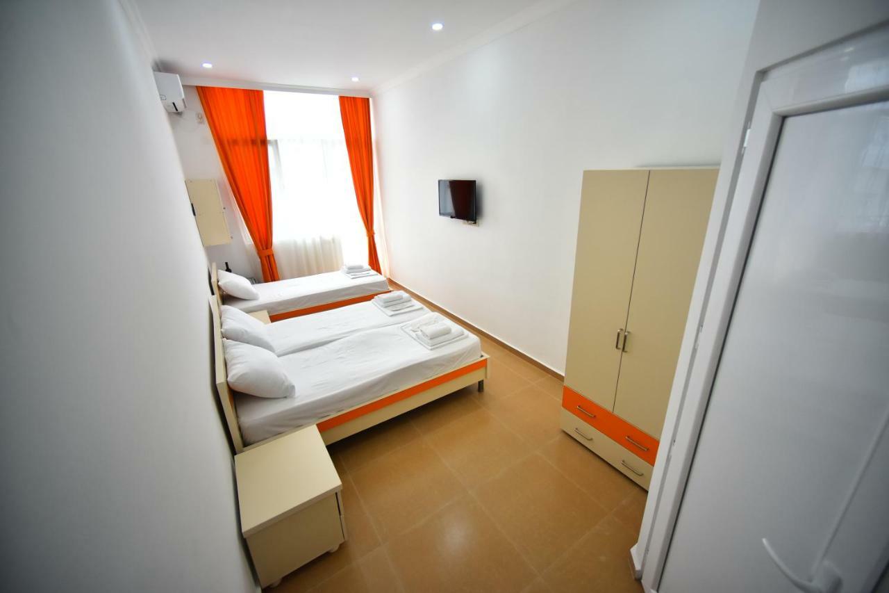 Orange Home Hotel Batumi Eksteriør billede