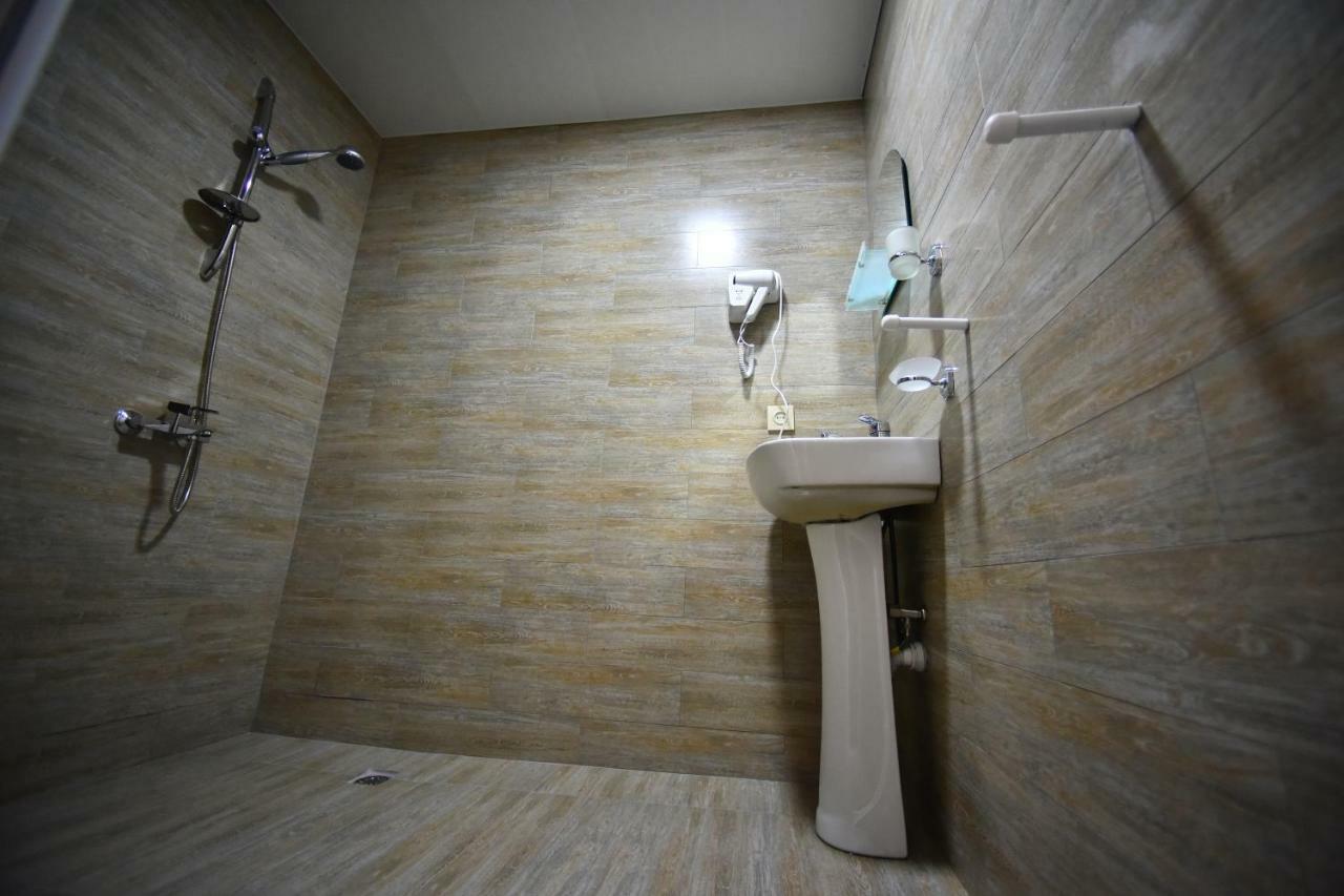 Orange Home Hotel Batumi Eksteriør billede
