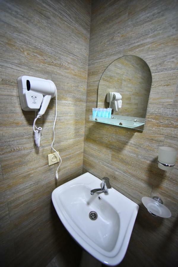 Orange Home Hotel Batumi Eksteriør billede